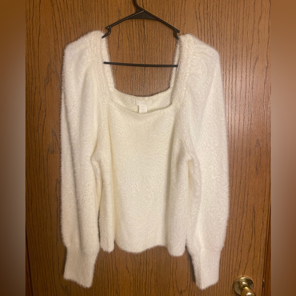 H&M white sweater